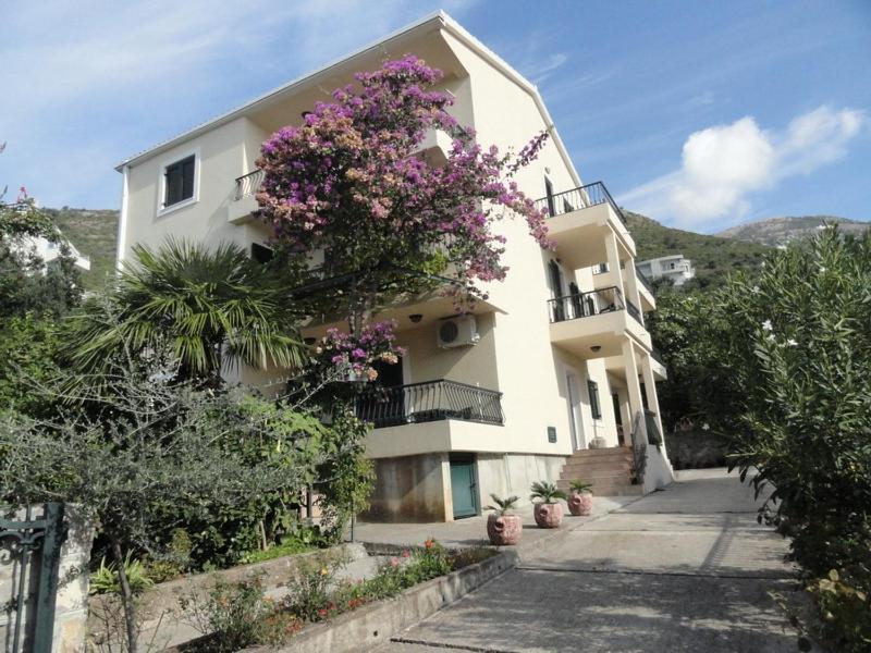 Apartments & Rooms M Петровац Экстерьер фото